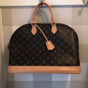 Authentic Alma MM Louis Vuitton purse